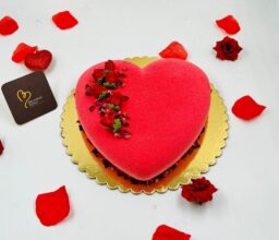 Love Cushion Cake