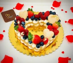 Love You Forever Heart Cake (Cookie base) - 1 kg