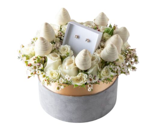 Classic Stud Earrings Hampers in Dubai