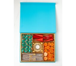 Alternative view of Edible Fire Crackers And Diya Collection