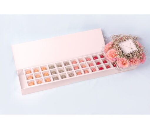 Large Chocolate Tray With Bouquet And Necklace in Dubai