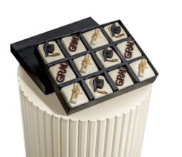 Alternative view of Graduation Cake bites