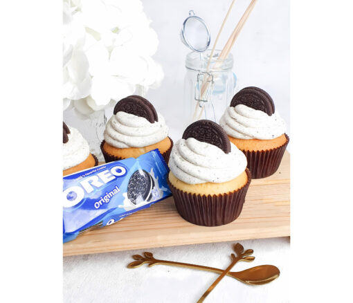 Oreo Vanilla Cupcakes 6pcs - Cakes gift from Giftbag in Dubai, UAE